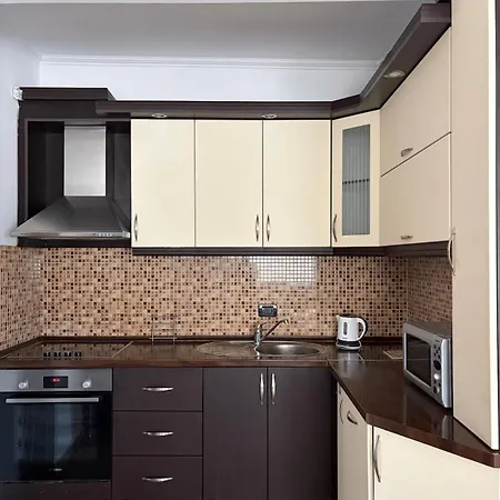Stylish 2 Bed In Prime Location,blloku Apartment *
